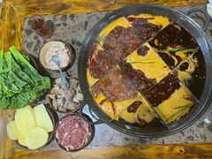 -正南齊北重庆老火锅(光华村直营店)