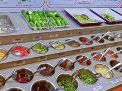 自助调料区-海底捞火锅(青山湖万达夜宵主题店)