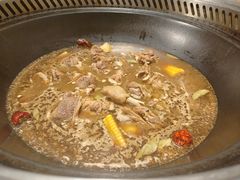 -锅老头海鲜铁锅炖