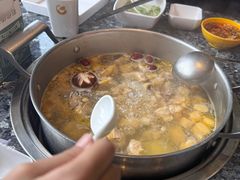 -一席地·本地鸡窝·杭帮鸡火锅(萧山银隆百货店)
