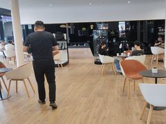 -贵州贵星奔驰4S店(观山湖店)