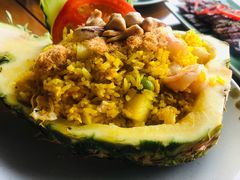菠萝海鲜炒饭-mango tree芒果树泰国餐厅(青岛万象城店)
