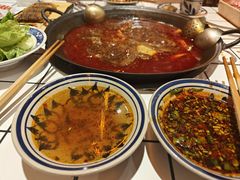 -旧街市鲜货老火锅(大光路店)