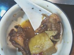 -三里屯土灶炖公鸡地锅鸡(江东店)