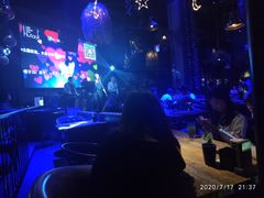 -胡桃里乐队酒馆(鎏嘉码头店)