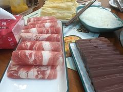 牛肉卷-老何家后安粉·糟粕醋海鲜火锅(三亚湾椰梦长廊店)