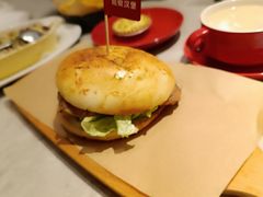 -必胜客(尹山湖歌林公园店)