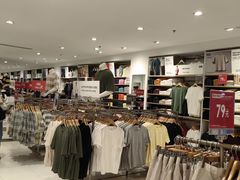 -优衣库(重庆星光时代广场店)