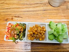 -湘人龙记老长沙米粉(鸟巢店)