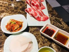 -猪啊牛呀羊啊铜盘烤肉(正大广场店)