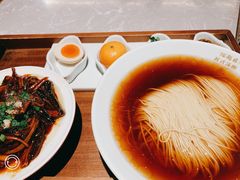 -松鹤面馆·古法焖肉面(观前店)