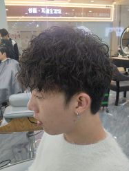 -藤野造型烫染·漂发