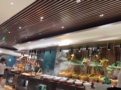-金马门国际美食百汇(珞喻路店)