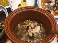 -有红鸡毛店·川菜(建设路店)