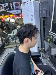 -藤野造型专业烫染接发