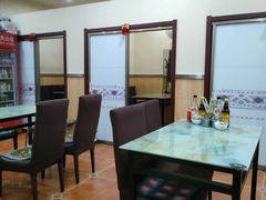 包厢-王三美食(荷斯坦牛路店)