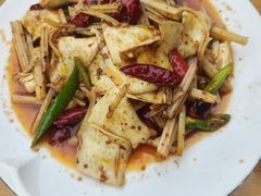 -大众跷脚牛肉馆·非遗传承单位(峨眉山店)