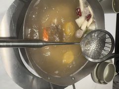 -左庭右院鲜牛肉火锅(金山万达店)