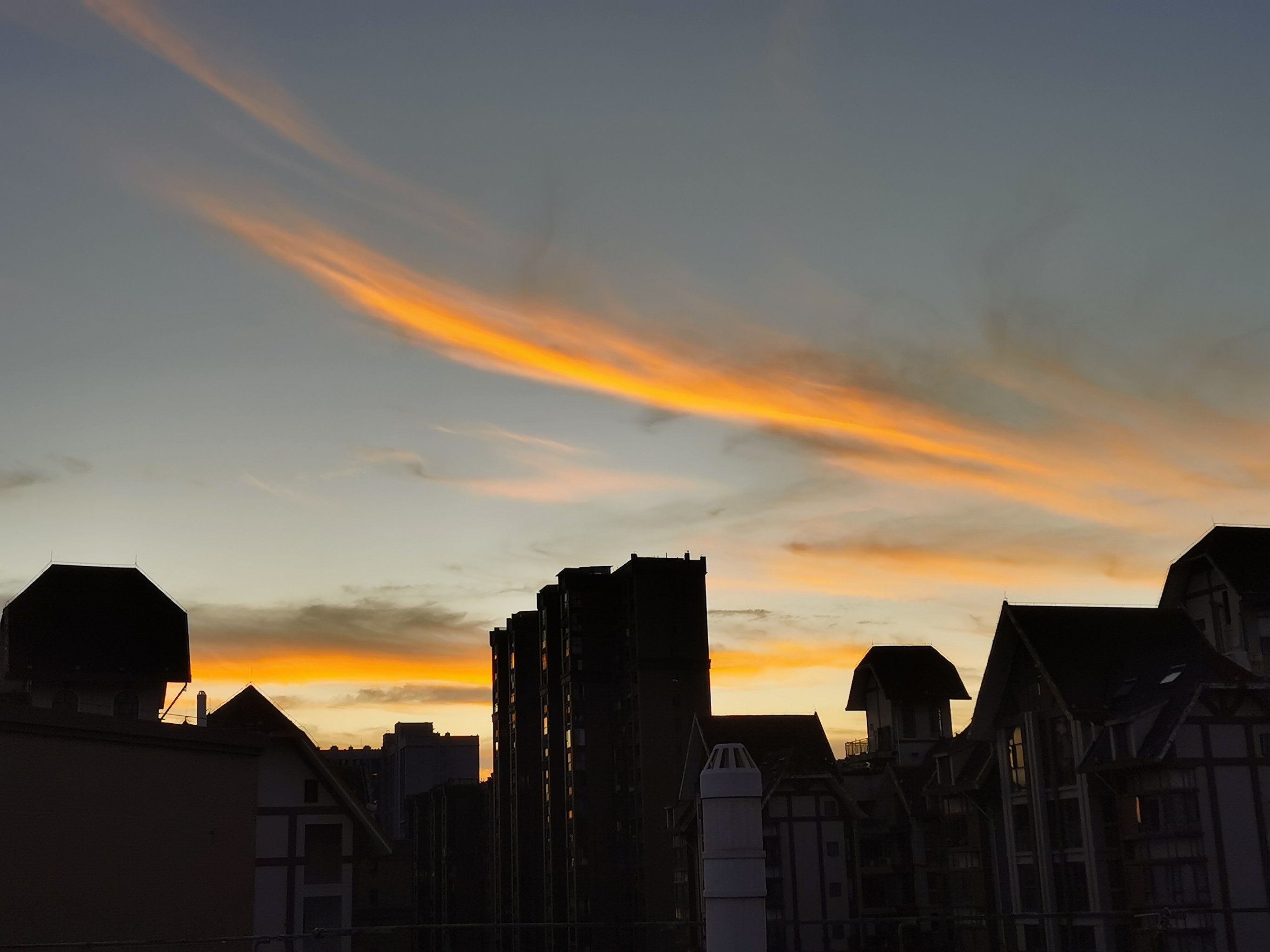 0元玩转这座城 #落日余晖映晚霞