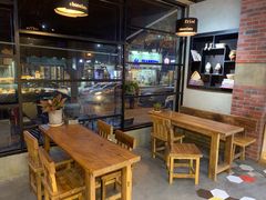 露天位-啊噗吐呦现场烘焙(麦凯乐店)