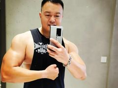 -岩顶健身(玄武店)