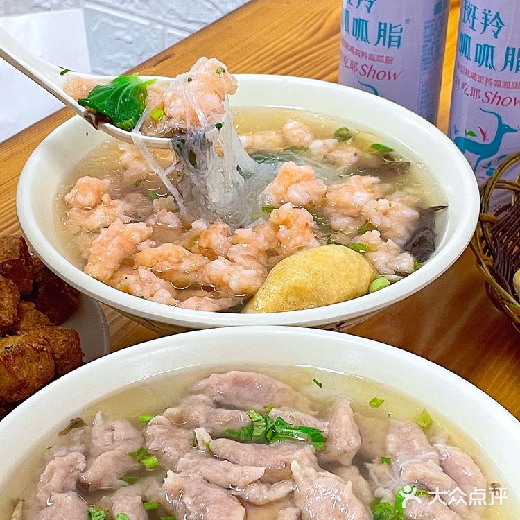 青岛•居民楼下的小店福建肉滑汤