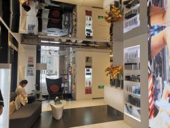 -TONI&GUY