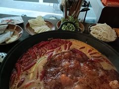 -黄潇洒老火锅(九眼桥宏济巷店)