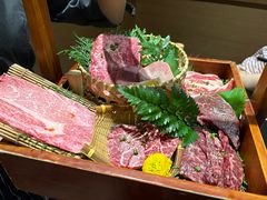 -山川小町·极番烧肉(新地假日广场店)