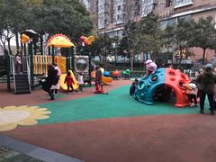 -上海青草地幼儿园