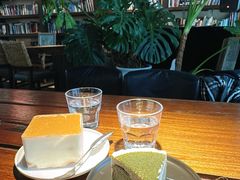 -房角石咖啡与书(吉大南校店)