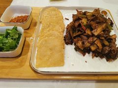 杏鲍菇羊肉-乾园风尚五大道