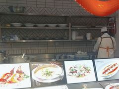 -香山湖家家宴(中山陵店)