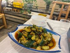 凉拌青瓜-霄汉牛三鲜湖北砂锅菜(万松园2店)