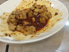 -马尔龙新疆饭店·清真(瑞景店)