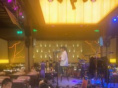 -洛缦音乐餐厅(工业展览馆万象城店)