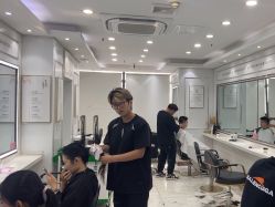 -镁连社·美联社