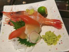 -铭牛烧肉·和牛海鲜自助(高新月牙湖店)