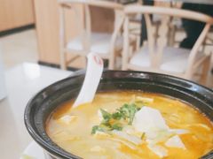 -闫家驴肉老店(华电一校店)
