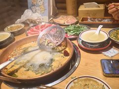 -洱火云南酸菜牛肉火锅(石景山当代商城店)