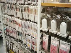 -名创优品(江南新地店)