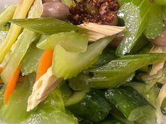 -北京清真房记小吃店