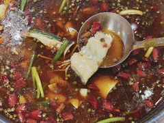 -乡土特色.冷锅鱼.牦牛肉汤锅