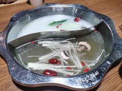 菌菇+三鲜锅-傣妹火锅(鹤龙六路店)