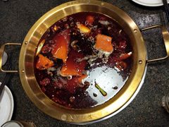 -小天鹅火锅·一线江景洪鼎旗舰店(洪崖洞店)