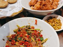 -富正毅三下锅(体育馆店)