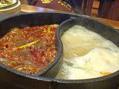 -沸炉重庆老火锅(军事博物馆店)