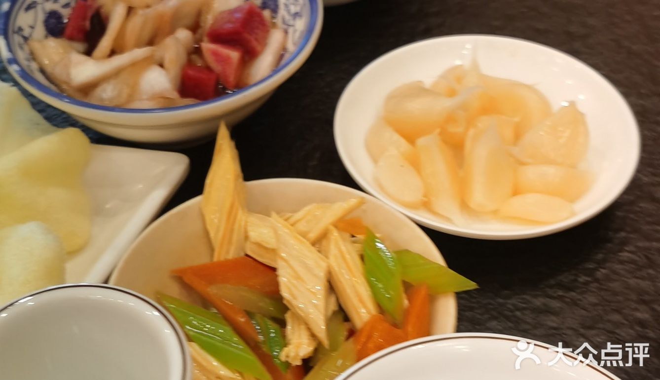 铜锅涮肉 他家算正宗了[强][强][强][笑脸][笑脸][笑脸]