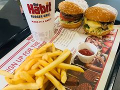 -The Habit Burger Grill 哈比特汉堡(爱琴海店)