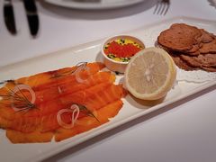 温热烟熏三文鱼-壳里西餐厅Coquille Seafood Bistro(蒙自路店)